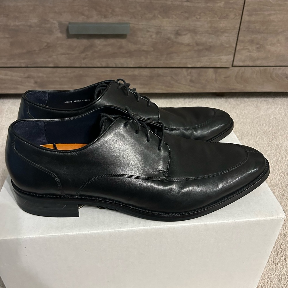 Kenneth Cole Black Leather Oxfords - 10.5